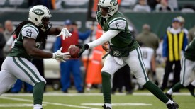 Chris Ivory Takes Handoff. 