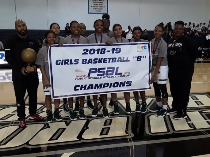 Lady Jets Banner win
